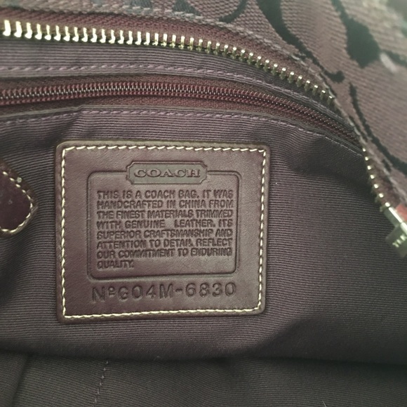 Authentic coach purse - Picture 2 of 5